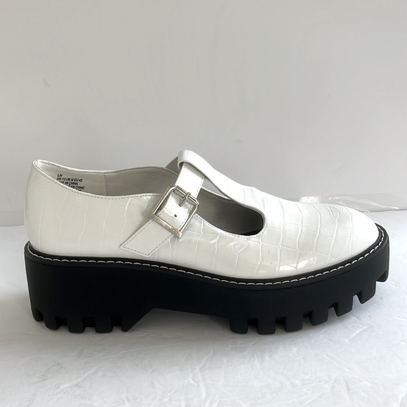 SHOE DAZZLE White Mary Jane Chunky Heels Platform T-Strap Pumps Preppy Size 11 - Picture 2 of 6